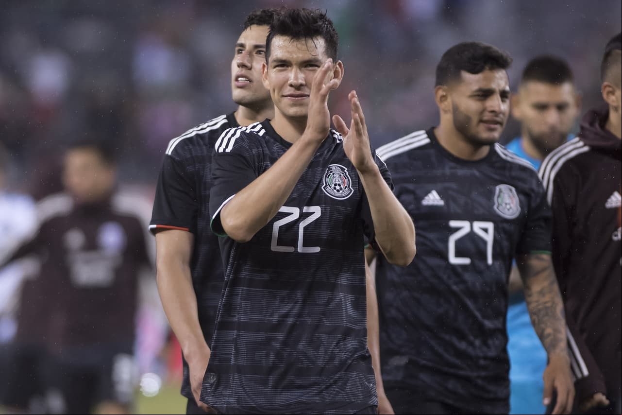 Con goles de Chicharito Hernández, Érick Gutiérrez y Uriel Antuna, México vence 3-0 al equipo de las barras y las estrellas; Orozco atajó un penal.