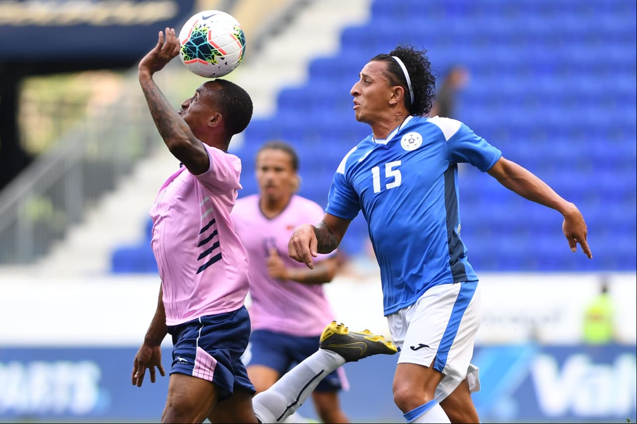 Con el gol, los nicaragüenses se vinieron para abajo. Esa anotación les cayó muy pesada y les rompió la motivación y el orden.