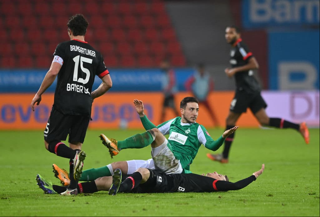 Leverkusen y Werder Bremen, tras igualar a un gol, llegaron a 29 y 15 unidades, respectivamente.
