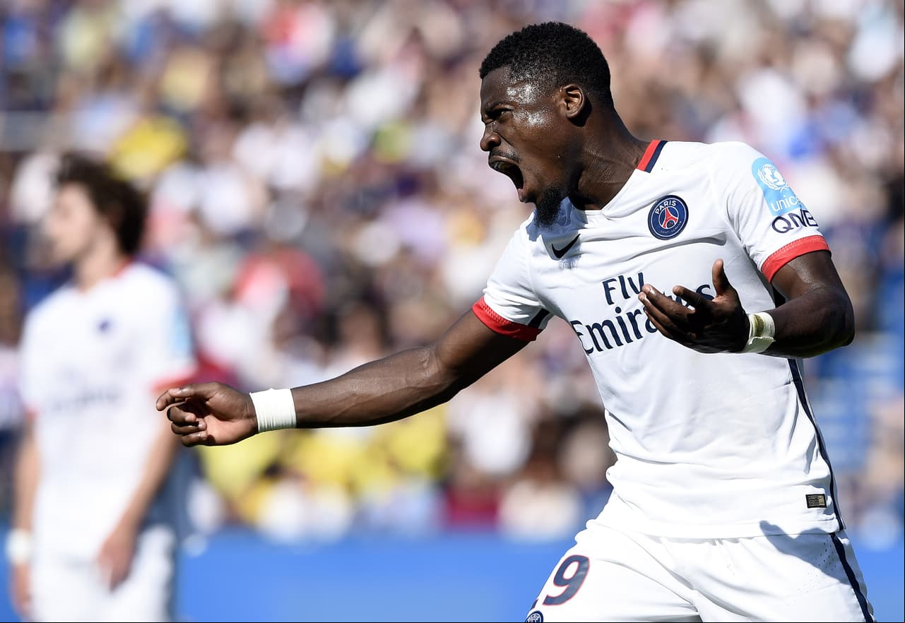 Arrestan al futbolista de PSG Serge Aurier
