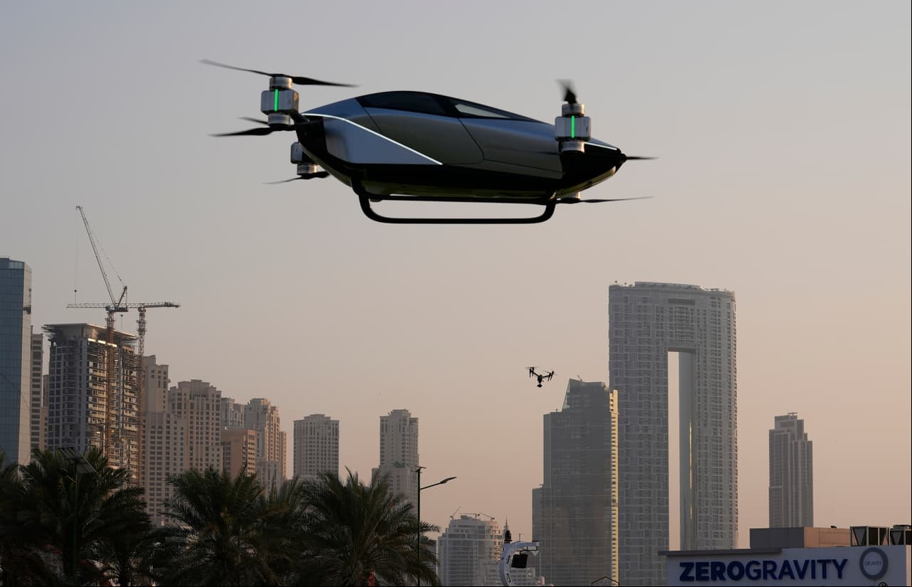 El transporte del futuro: así fue la prueba de un taxi eléctrico volador realizada en Dubái 