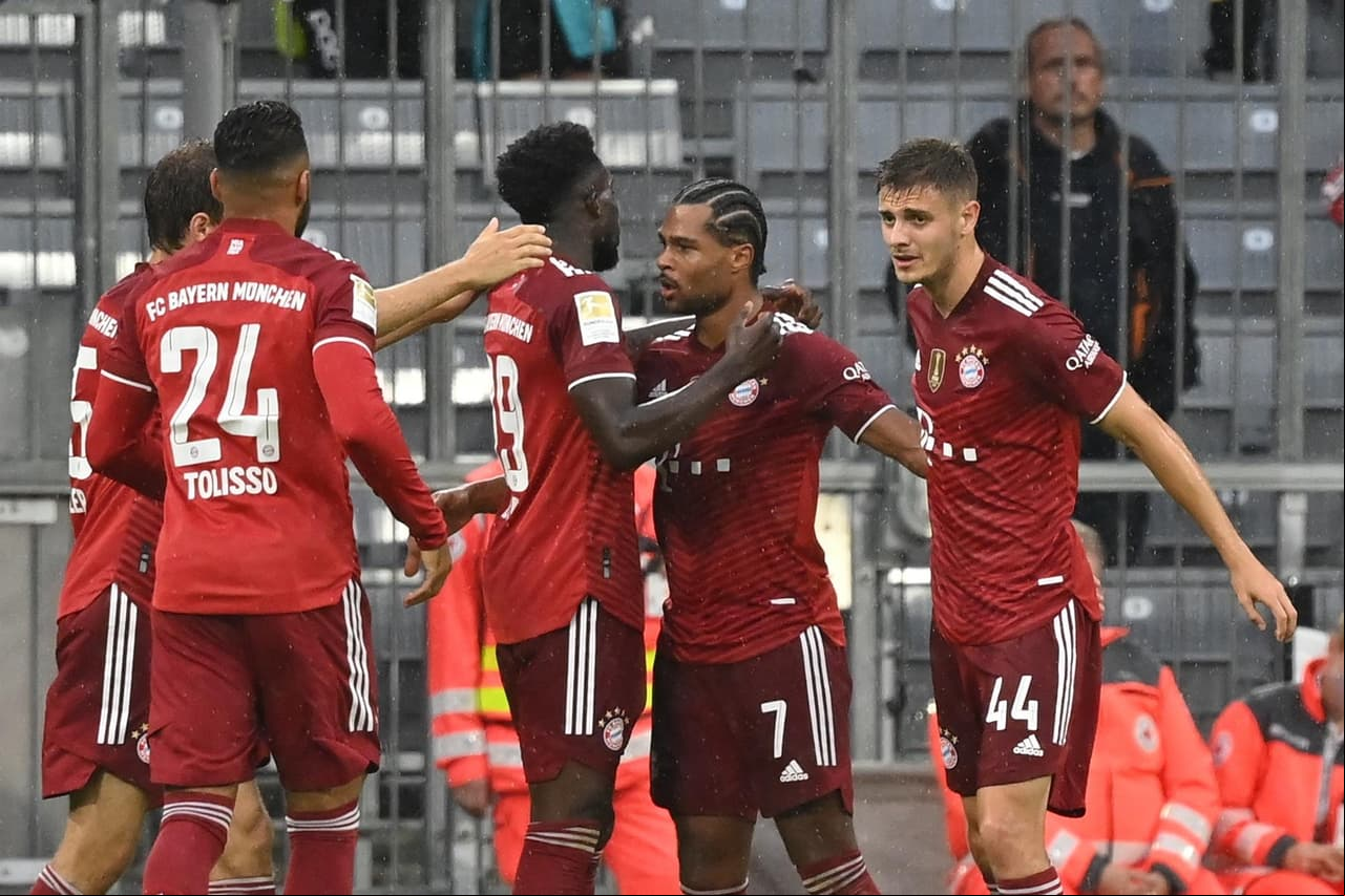 Bayern Munich suma su primera victoria en la Bundesliga sobre Koln. Ya en la segunda mitad, Robert Lewandowski abrió el marcador (50') y Serge Gnabry marcó doblete en el encuentro (58', 71'). Para los visitantes, Anthony Modeste marcó al 60', y enseguida cayó el de Mark Uth al 62'.