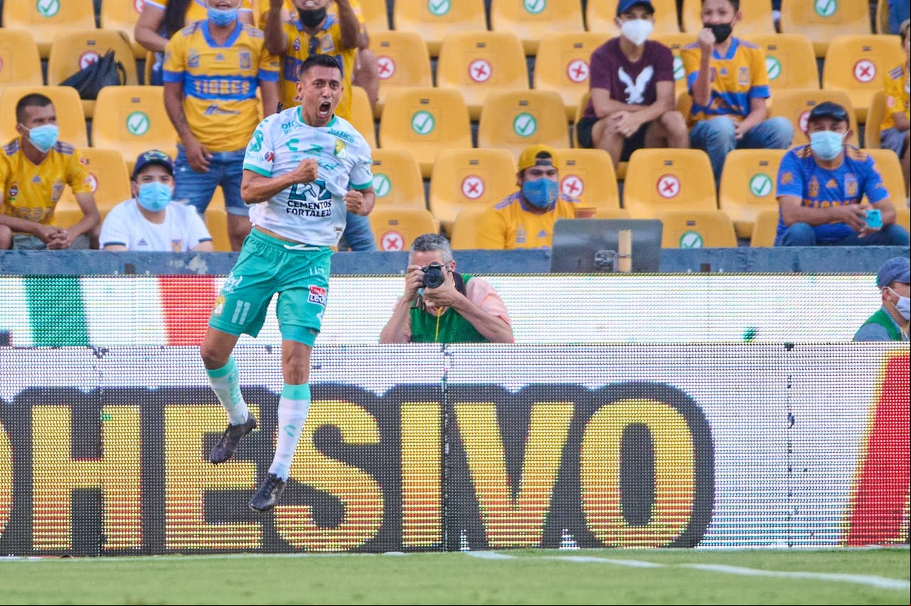 No pasaron ni tres minutos y Elías Hernández aumentó la ventaja para La Fiera.