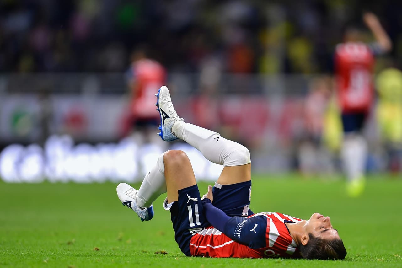 El Clásico entre América y Chivas estuvo lleno de pasión, bronca, ocasiones de gol y mucha polémica por el arbitraje en el encuentro disputado en el Estadio Azteca en actividad de la Jornada 10 del Grita México A21 de la Liga MX.