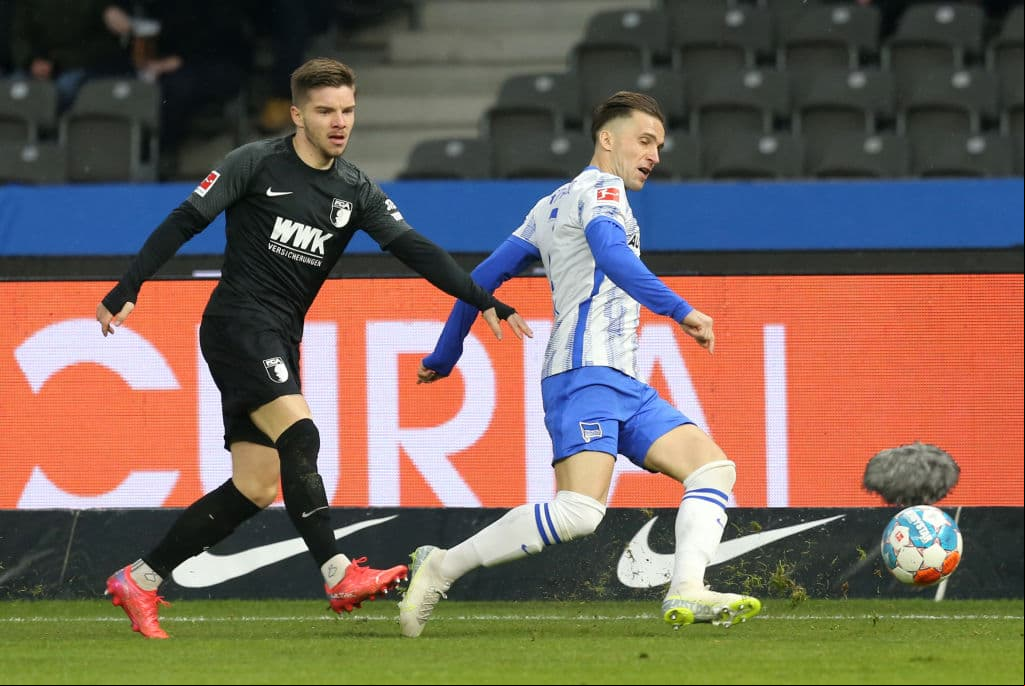 FC Koln sorprende al Borussia Moenchengladbach y les pegan 4-1, Augsburg le roba la victoria al Hertha en el último minuto y empatan 1-1, Hoffenheim no se toca el corazón y golean 3-6 al Greuther Furth, Bochum remonta el Freiburg y se imponen 2-1, en el regreso de Haaland, el Borussia le pega 1-3 al Wolfsburg y el Bayern cierra el día en victoria 1-0 sobre el Arminia Bielefeld.