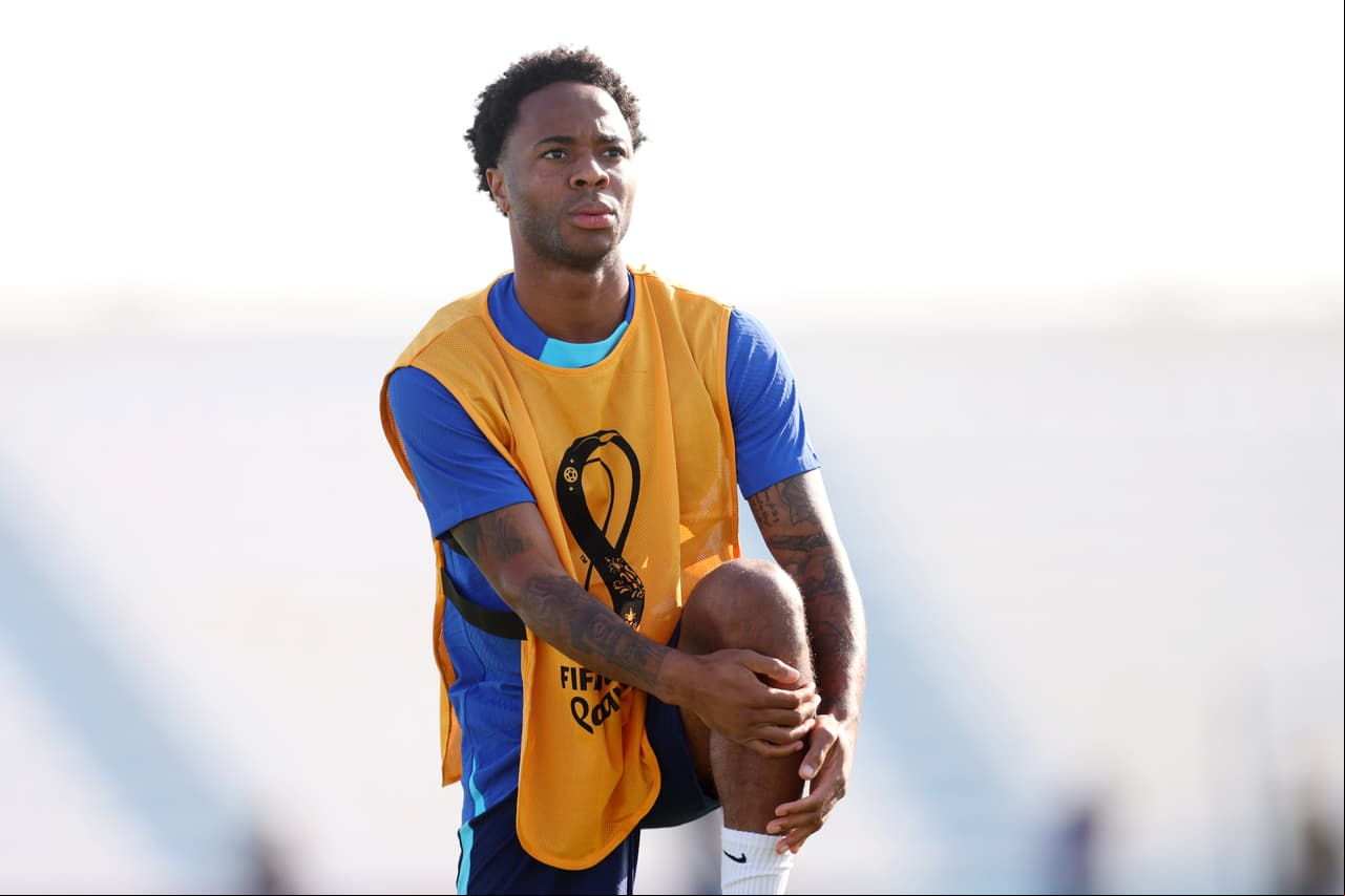 Raheem Sterling deja a Inglaterra por millonario robo a su familia