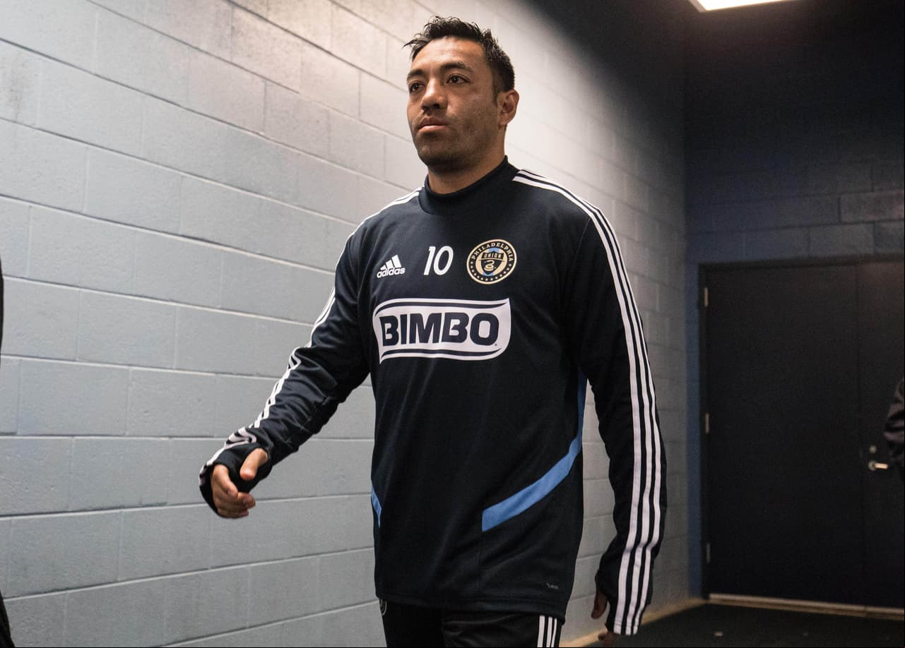 Todavía sin fecha estimada de regreso, Marco Fabián se recupera de un esguince de tobillo