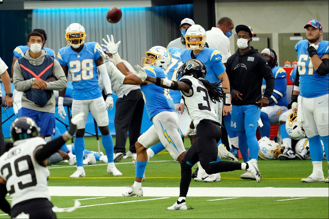 Justin Herbert lanzó 347 yardas y tres pases sin intercepción en la victoria 29-39 sobre los Jacksonville Jaguars.