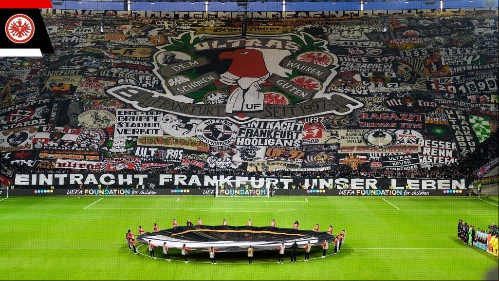 <b>Eintracht Frankfurt (Alemania)</b>
<br>Estadio: Commerzbank-Arena
