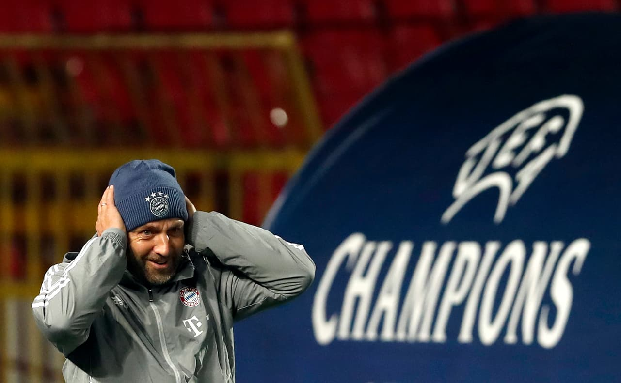 Su sistema de juego varía entre el 4-2-3-1, pero ahora en la Champions League varía con un 4-3-3.
