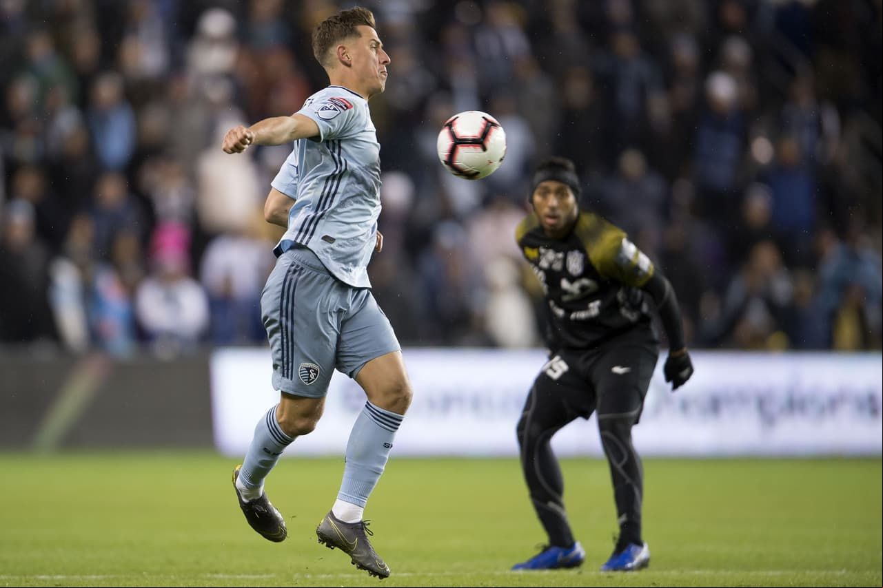 La posesión del Sporting fue de un 65 por ciento tras los primeros 45 minutos, mientras que el equipo de La Chorrera, tuvo el esférico el 35 por ciento del tiempo.