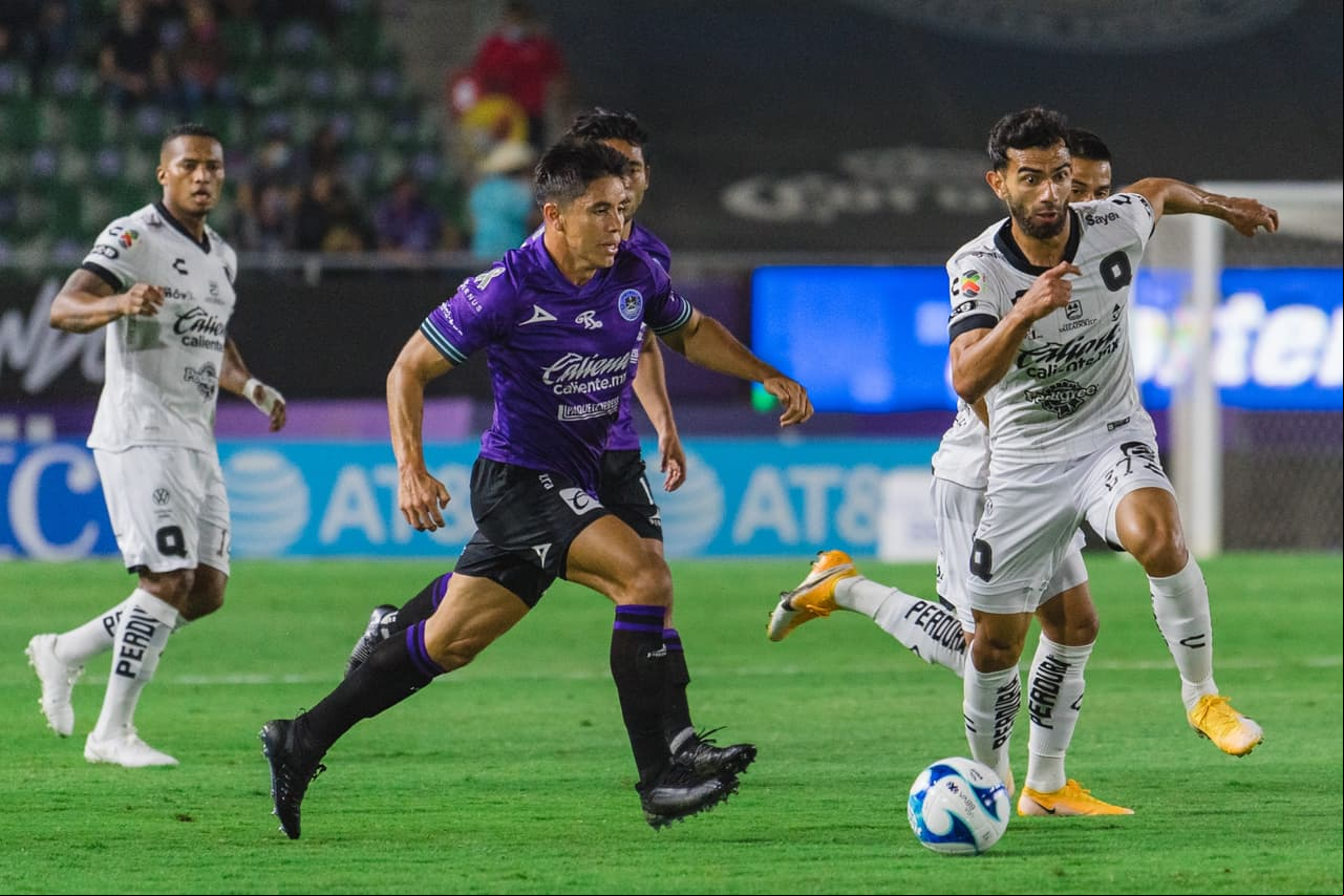 Aristeguieta (18’), Sanvezzo (35’) y Nico Díaz (80’) marcaron los tantos del partido. Ambos conjuntos acumulan 10 unidades en el Guard1anes 2021.