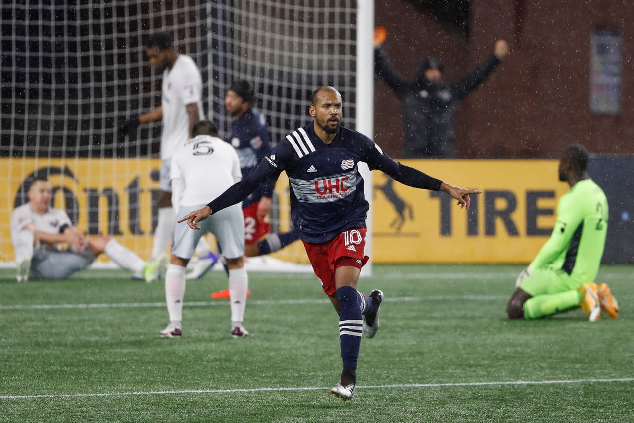 EQUIPO DE LA SEMANA / DELANTERO - Teal Bunbury (New York City FC)