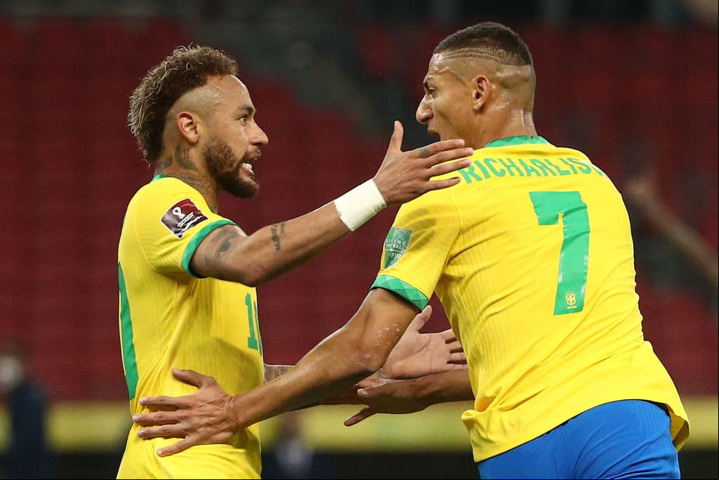 Richarlison salió en defensa de su compañero Neyemar Jr