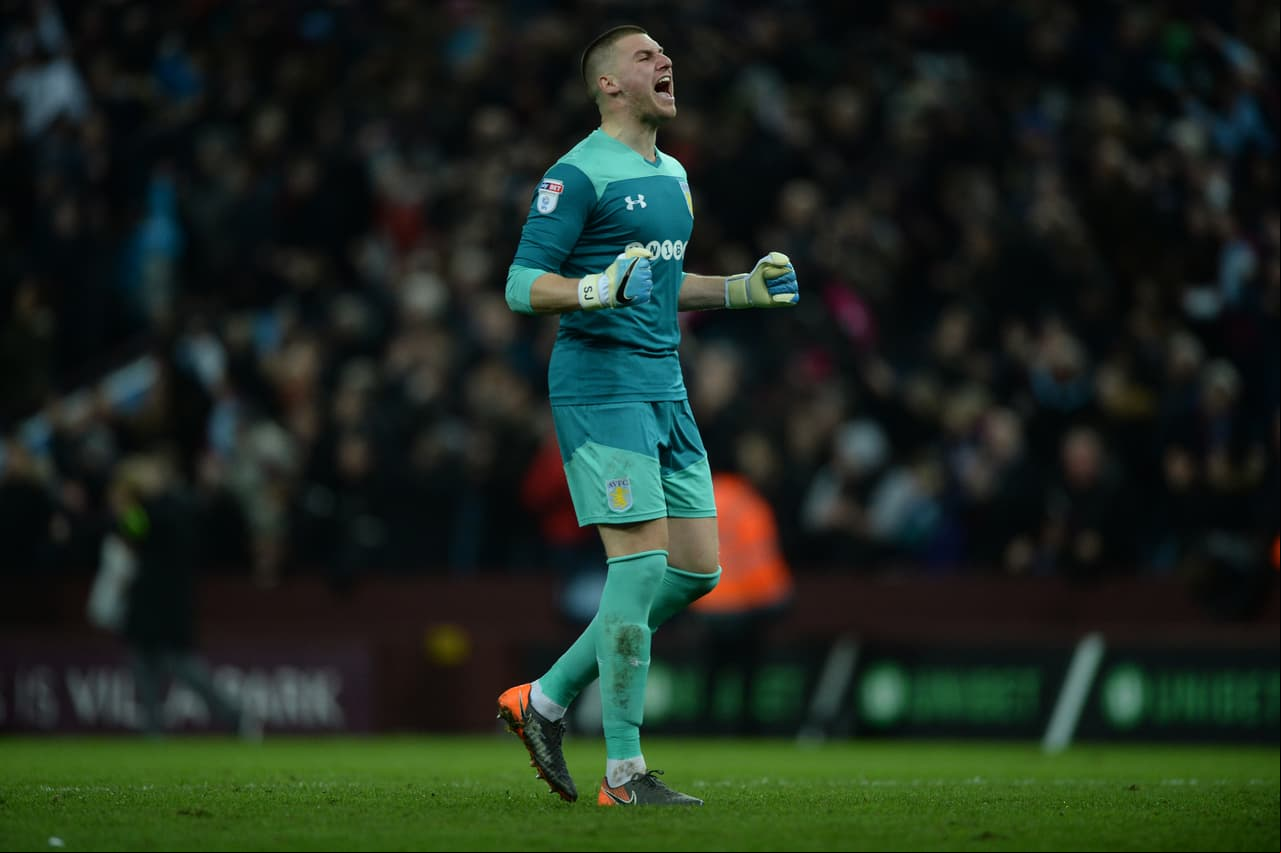 Sam Johnstone es en la actualidad arquero de Aston Villa, pero su pase es propiedad de Manchester United. Aún así, el Tottenham Hospur está interesado en él.