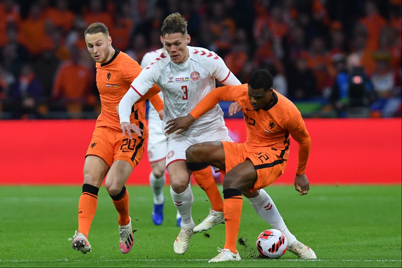 Holanda derrotó 4-2 a Dinamarca en amistoso celebrado en Ámsterdam; Eriksen anotó golazo en su regreso a su selección.