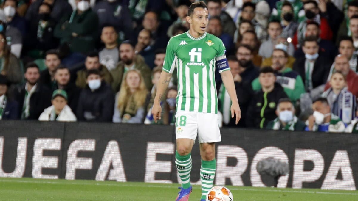 Andrés Guardado se recuperó y volvió a entrenar con el Betis