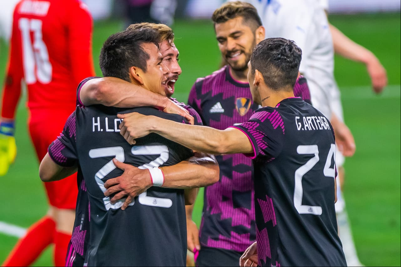 La selección mexicana derrotó a Islandia tras un primer tiempo que generó algunas dudas, pero en el complemento con ‘Chucky’ Lozano, Héctor Herrera, Néstor Araujo y Gerardo Arteaga, el partido se volvió todo del lado del Tri y se llevaron el triunfo.
