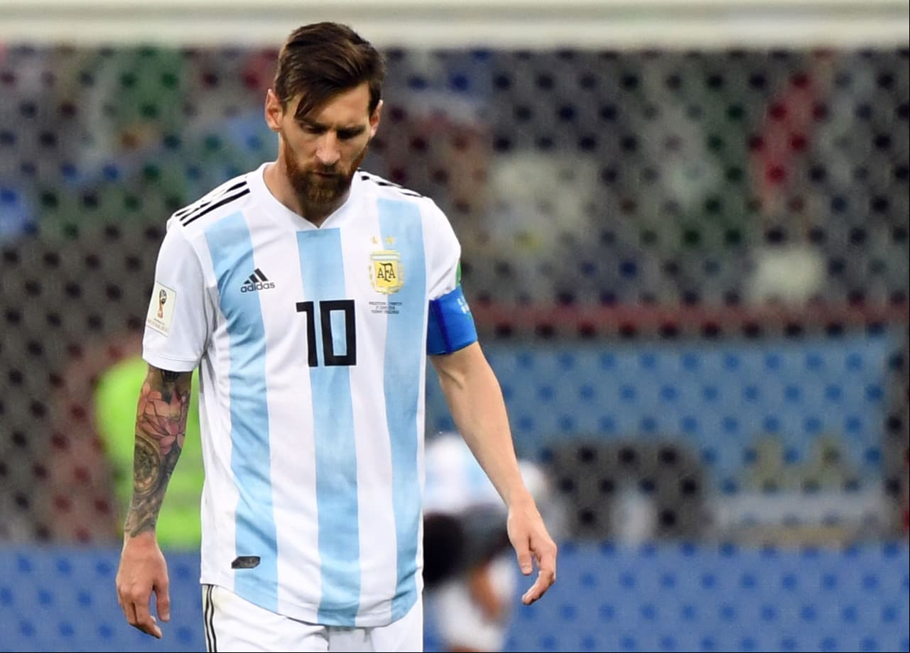 Lionel Messi: Apenas y tocó la pelota contra Croacia, algo inaceptable para un jugador que es considerado como “el mejor del mundo”.