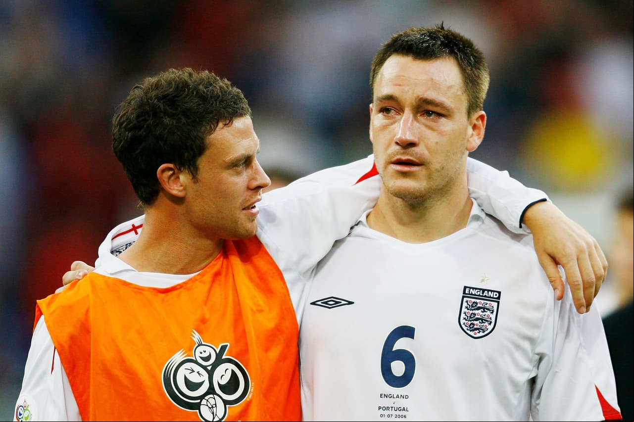 Jugadores de fútbol que son colegas y en muchas ocasiones compañeros de equipo se convierten en el mayor peligro de las relaciones de pareja. Acá, algunos de los casos más conocidos en el mundo.