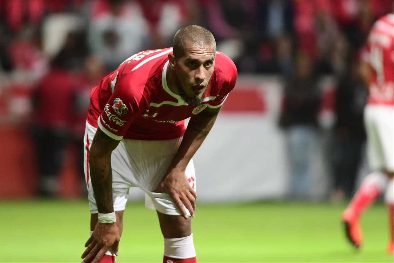 <b>9. Jonathan Maidana – Toluca –</b> El defensor argentino es uno de los mejores en la Liga MX con su puntaje total de 76, pero cuando llega la hora de correr, el defensor no es el más brillante. En el FIFA 20, el ex de River recibió un 42 en aceleración y 47 en velocidad de sprint.
<br>