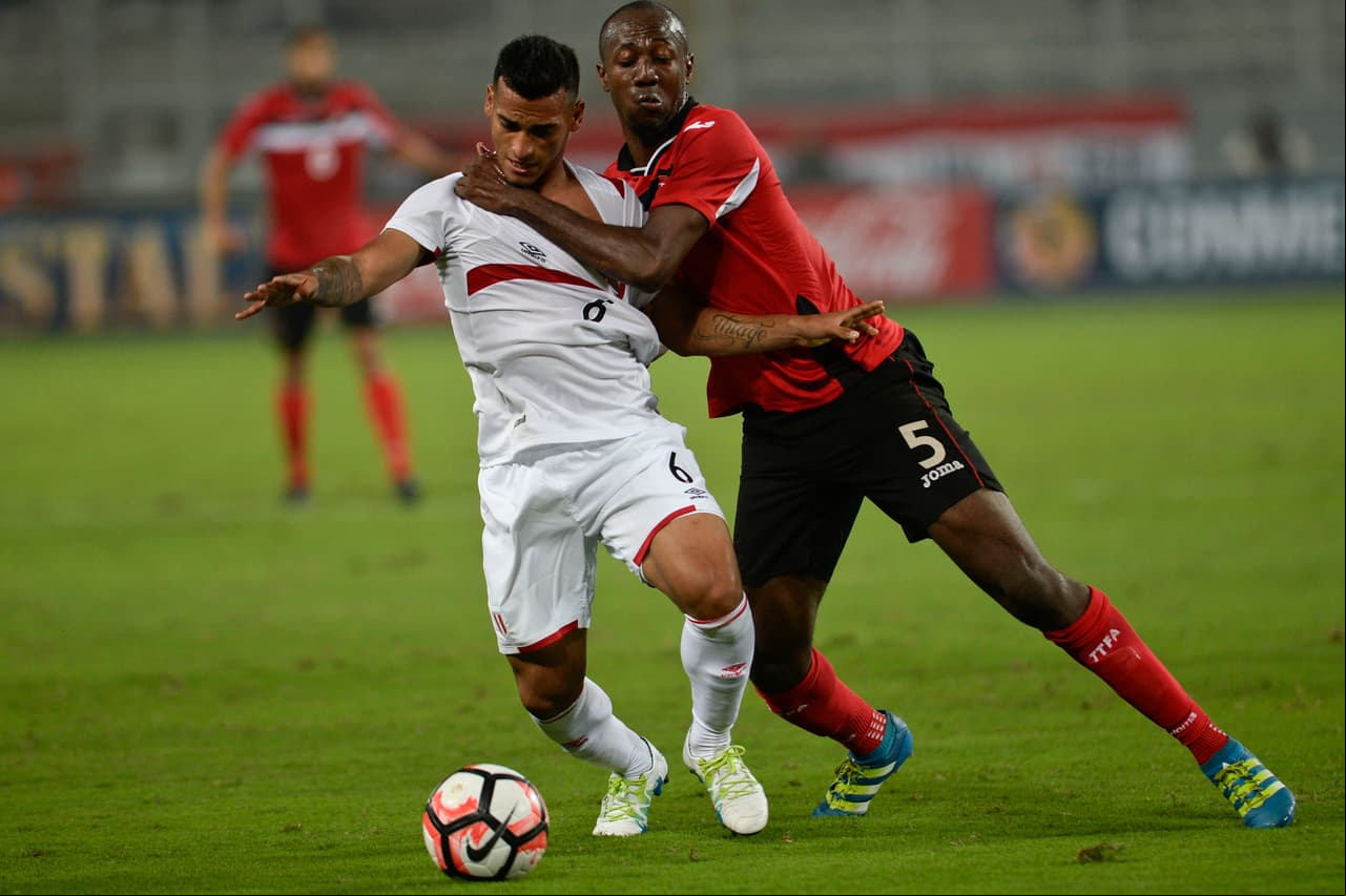 Miguel Trauco. Posición: Defensa. Edad: 23 años. Club: Universitario (Perú). Veces seleccionado: 3 participaciones. Descripción: Con un crecimiento muy rápido este jugador ye lleva un par de años en algunos llamados al equipo nacional, la idea es que tenga pocos minutos y adquiera experiencia desde la retaguardia de este conjunto inca.