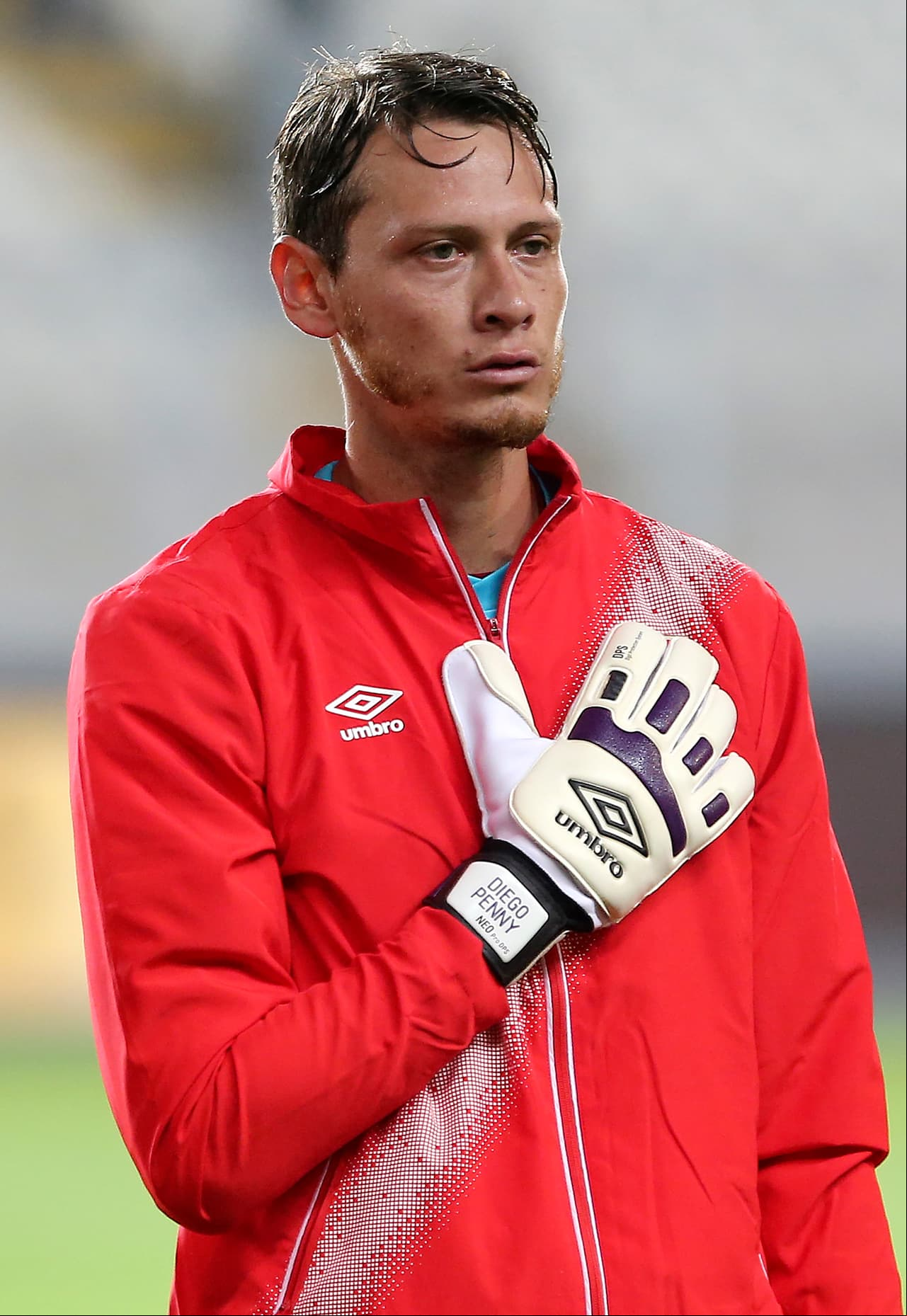 Diego Penny. Posición: Portero. Edad: 32 años. Club: Sporting Cristal (Perú). Veces seleccionado: 15 participaciones. Descripción: Su experiencia en la Liga Premier lo ayuda en una competencia internacional y disputará con Gallese la titularidad, es alto y muy seguro en el juego aéreo.