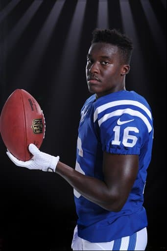Mira las mejores tomas del WR novato de los Indianapolis Colts, Phillip Dorsett, durante su sesión de fotos y durante el campo de entrenamiento (AP-NFL).