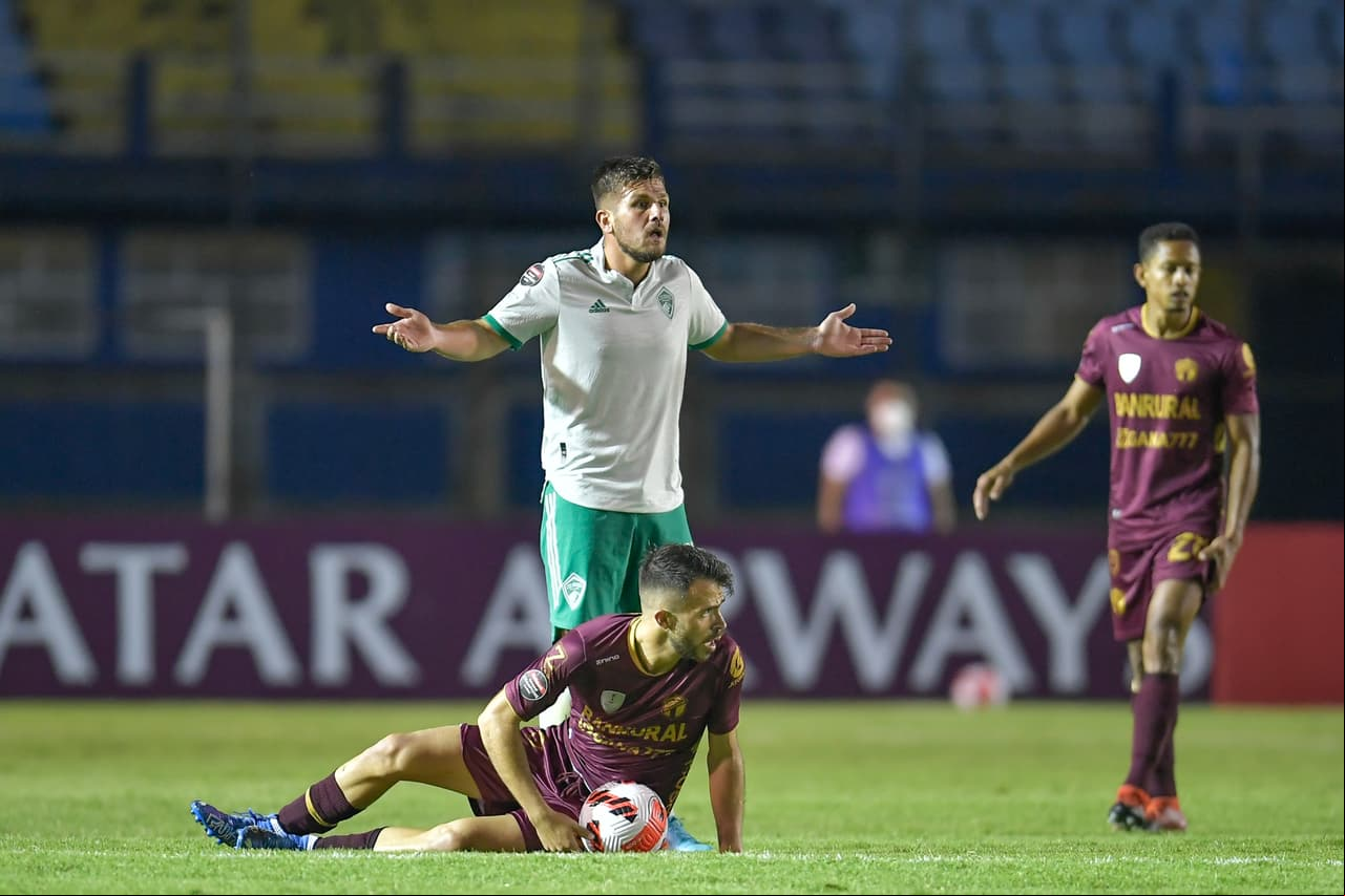 Gracias a que Karel Espino logró batir a William Yarbrough al minuto 89, Comunicaciones pega primero y vencen 1-0 a los Colorado Rapids en la ida de los octavos de final.