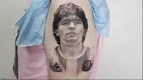 'Todos tenemos un familiar, un amigo, un vecino, un conocido que perdió la vida en Malvinas', fue parte del discurso previo de Maradona a sus compañeros.