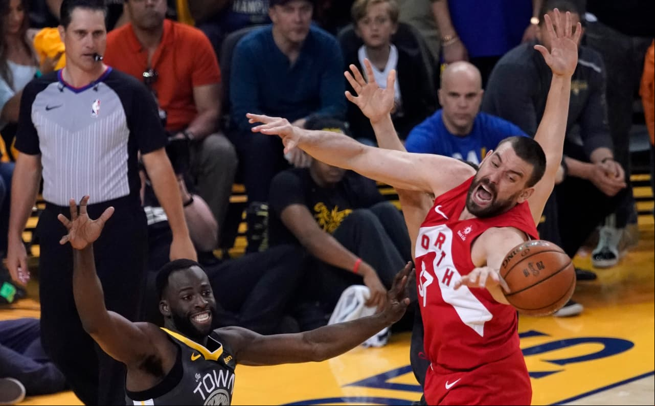 Sin embargo, y pese a haber estado abajo 17-8, los Warriors regresaron, con mejor idea ofensiva y una defensa de calidad.