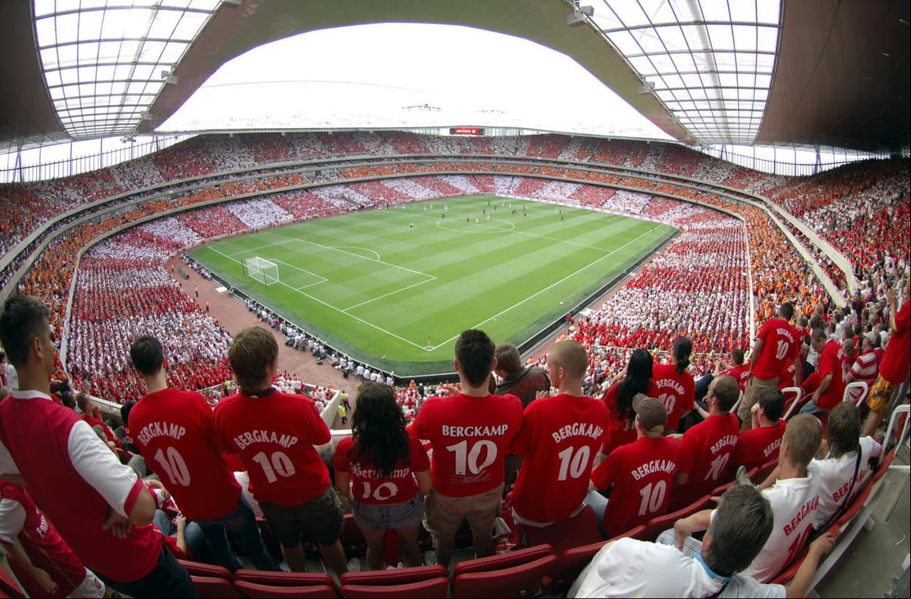 <b>Arsenal (Inglaterra)</b>
<br>Estadio: Emirates Stadium