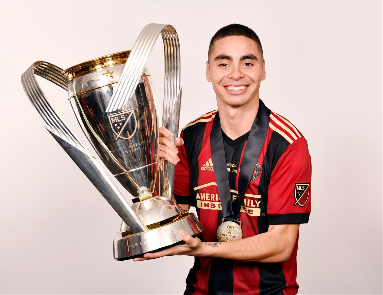 Tras derrochar talento en Atlanta United, Miguel Almirón fue fichado por Newcastle United en 2019.
