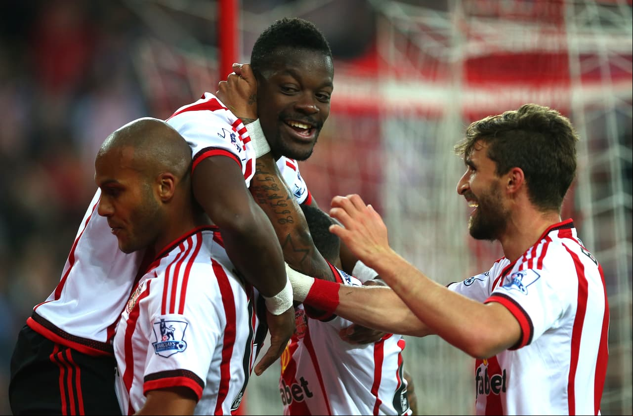 Sunderland golea a Everton para confirmar su permanencia en la Premier
