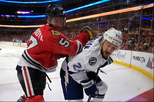 Desde el 1938 los Chicago Blackhawks no ganaban en su propia casa. Este es el tercer título en seis años