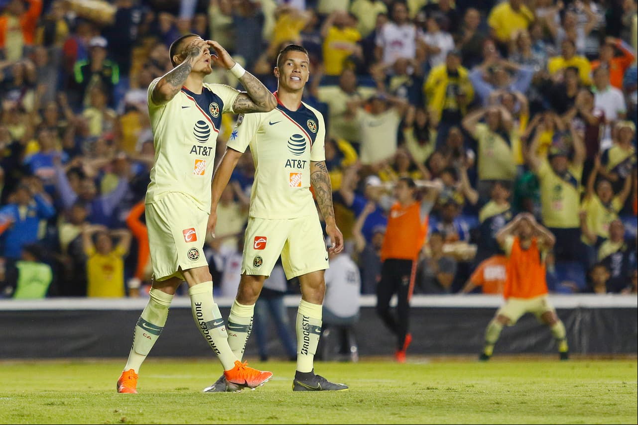 Inmediatamente después del gol el chileno Nicolás castillo se perdió una gran oportunidad en el área rival, y así se lamentó.