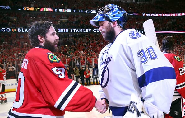 Desde el 1938 los Chicago Blackhawks no ganaban en su propia casa. Este es el tercer título en seis años