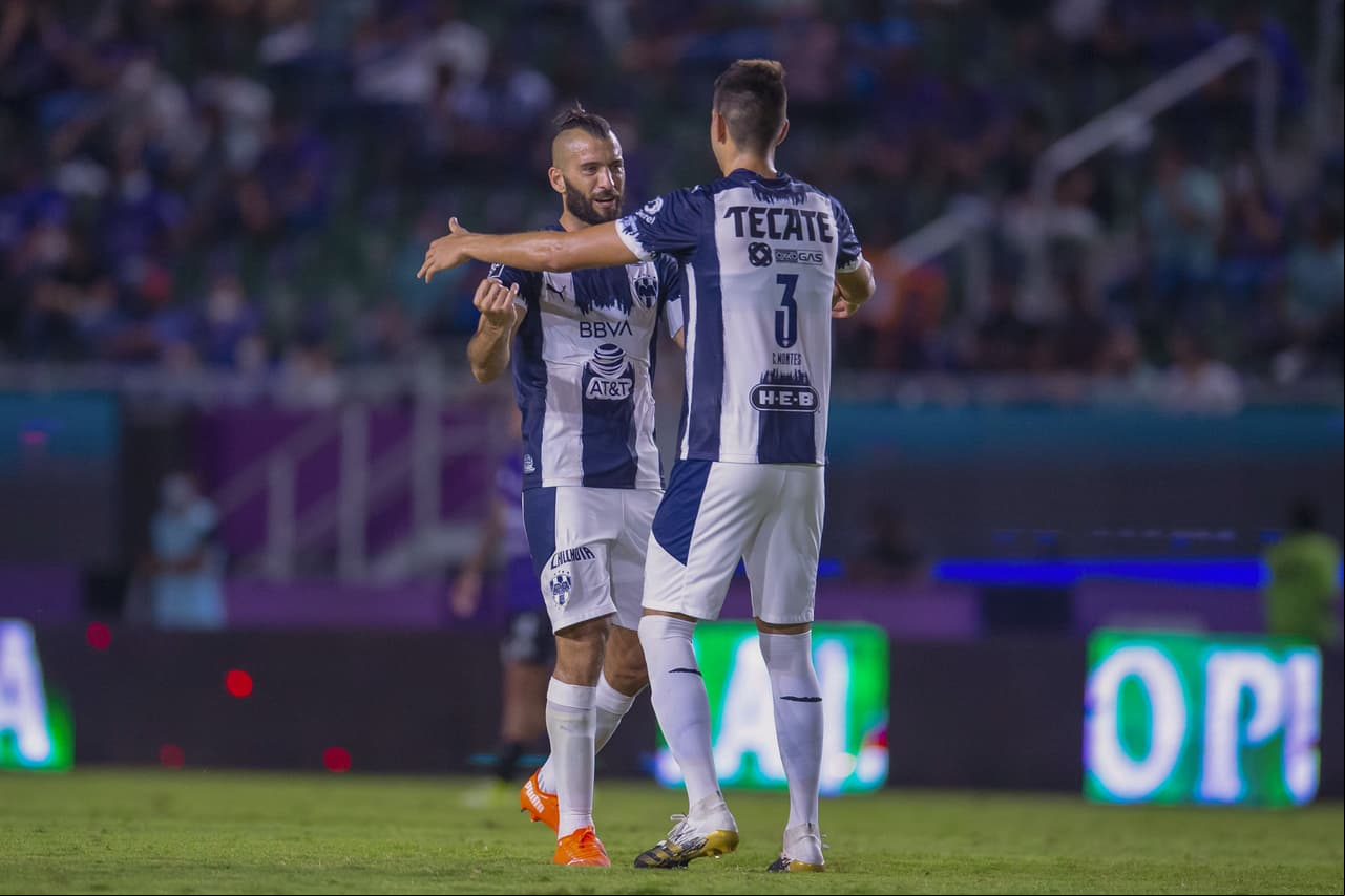 Monterrey hirió al Mazatlán en el Kraken | Rayados, con goles de Hurtado y Sánchez, despachó al cuadro cañonero; Sanvezzo descontó, pero se diluye el sueño del repechaje.