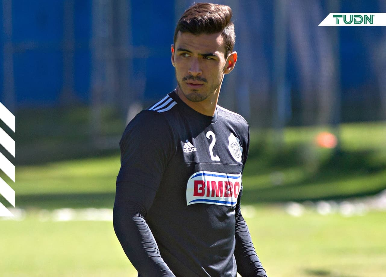 Alanís tiene un esguince en el tobilllo izquierdo