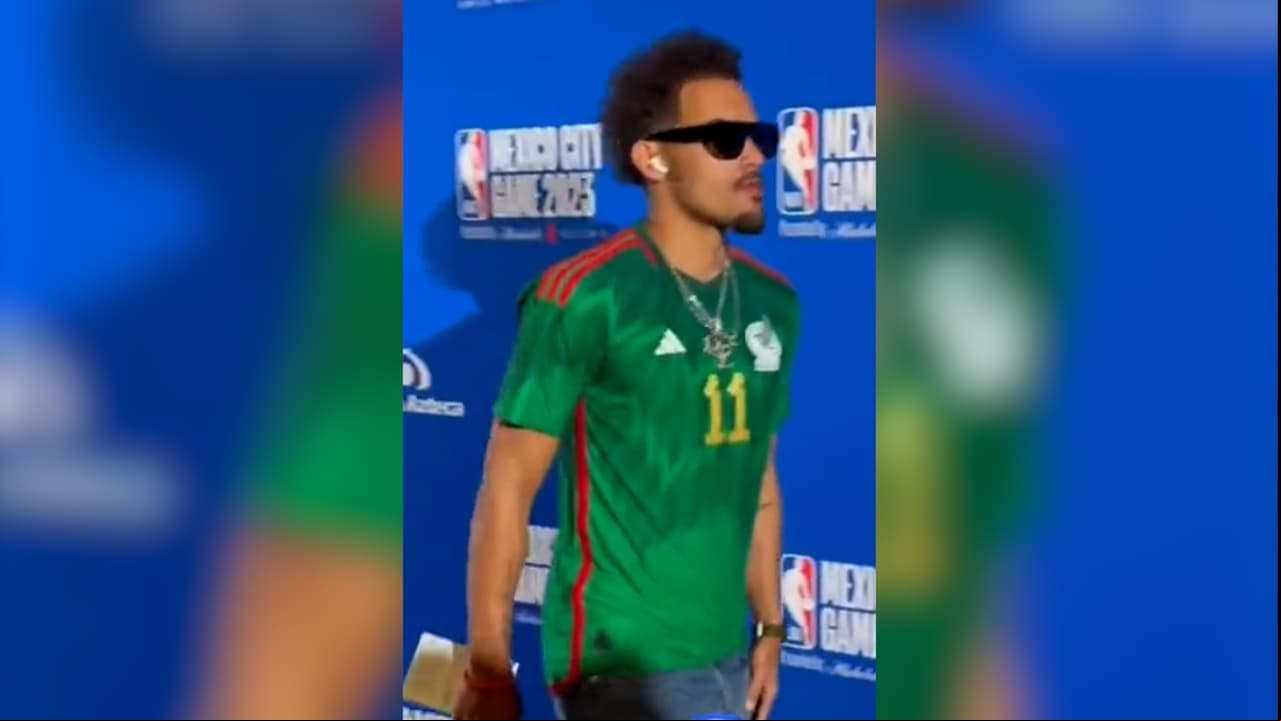 ¿Le 'trae suerte'? Trae Young presumió jersey de Santi Giménez en juego de la NBA