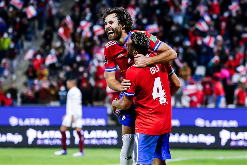 Con un doblete de Erick Pulgar y gol de Ben Brereton Chile vuelve a ganar y golean 3-0 a Venezuela.