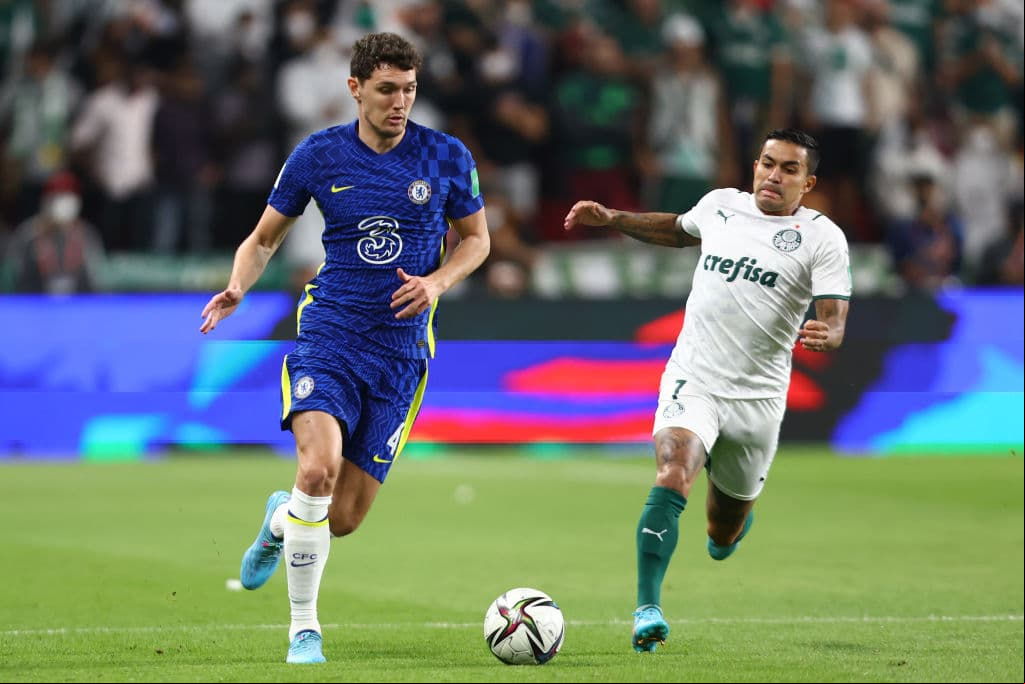 Tras el empate 1-1 en los 90 minutos reglamentarios, el juego pasó a los tiempos extras donde el Palmeiras se descuida al minuto 114 cometen un penal, Kai Havertz no perdona y el Chelsea termina venciendo 2-1 al Palmeiras.