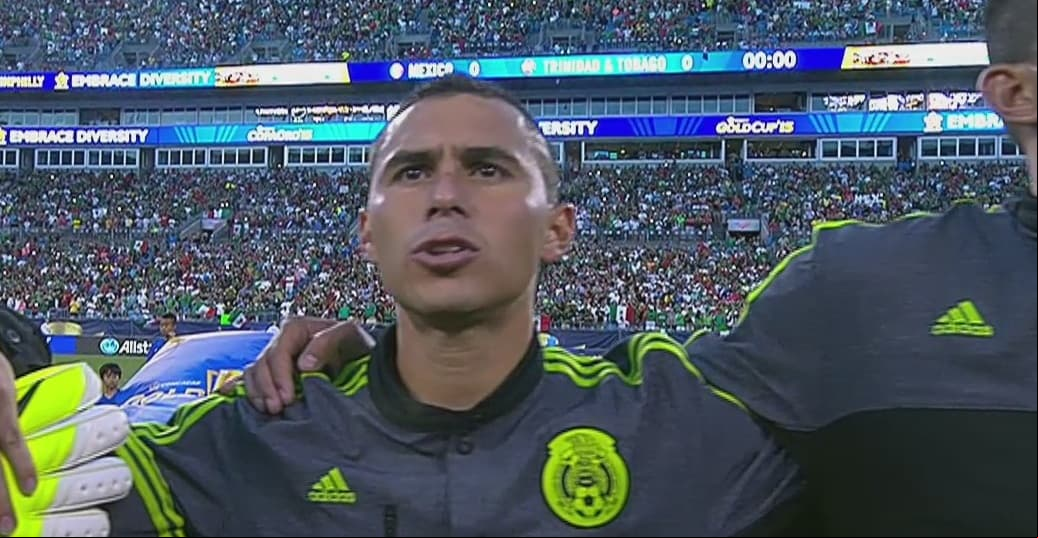 22 Paul Aguilar – Sus arribos fueron constantes ante un equipo que no tuvo mayores deseos de atacar en la primera mitad, pero todo cambió en la segunda parte. Dejó espacios por su banda que aprovecharon los caribeños. 6