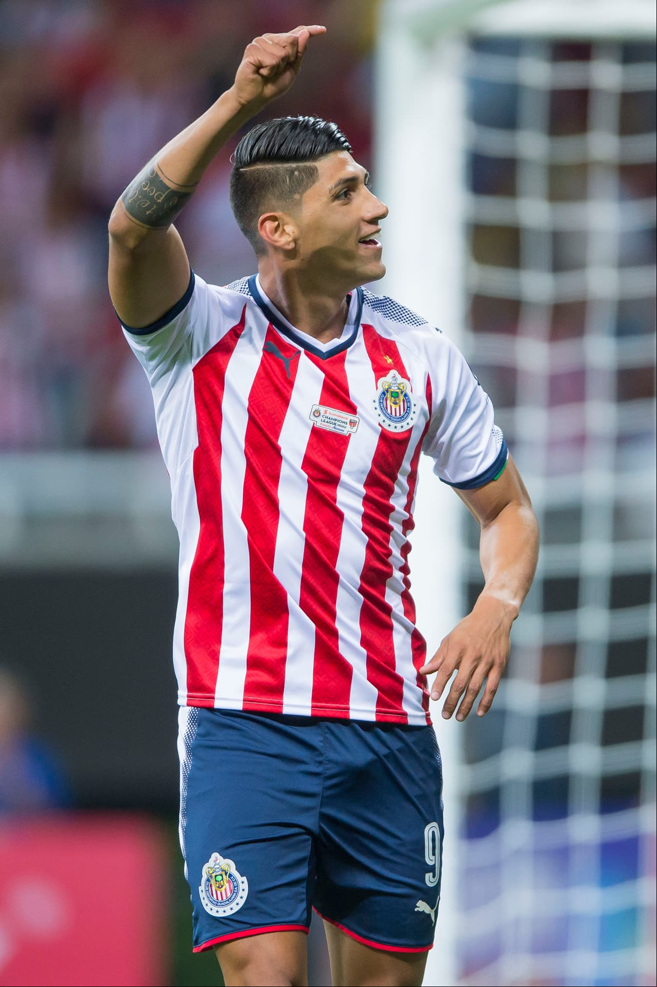 Cuando el partido transitaba el minuto 74, un centro de Rodolfo Pizarro encontró en el área a Alan Pulido quien definió de primera con pierna derecha.