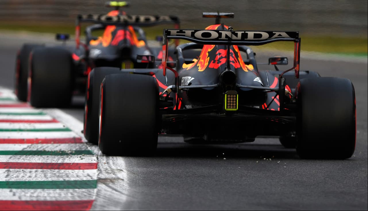 El mexicano Sergio Pérez saldrá desde la novena posición al Sprint del Gran Premio de Italia. El fiinlandés Valtteri Bottas de Mercedes saldrá primero este sábado en la clasificación al esprint al ser el más rápido en la tercera ronda (Q3) de clasificación con un tiempo de un minuto, 19 segundos y 555 milésimas.