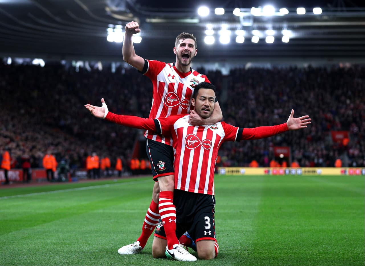 Las playeras 'gemelas' de Chivas de Guadalajara alrededor del mundo
