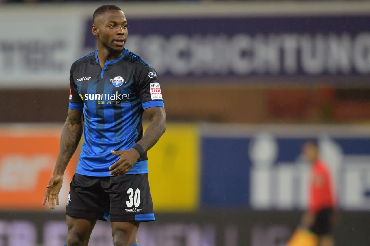 Sobrina de jugador del Paderborn muere en pleno juego ante el Bayern