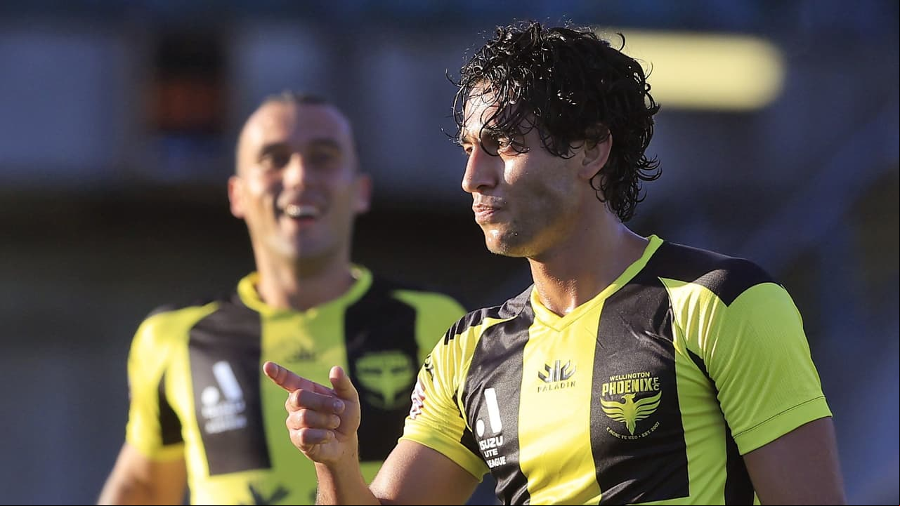 Gael Sandoval hace un golazo con Wellington Phoenix
