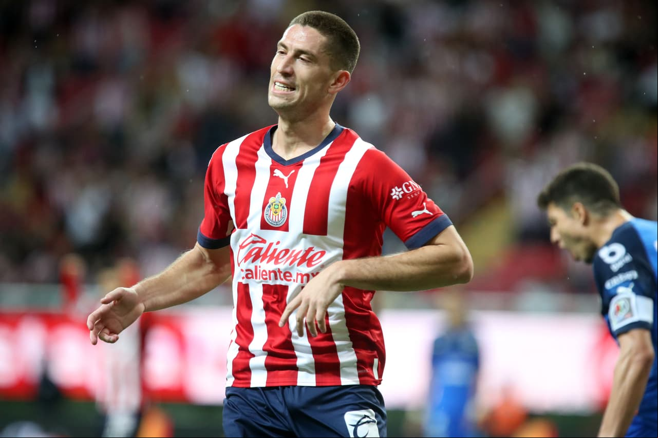 Chivas anuncia salida de Santiago Ormeño y se convierte en agente libre 