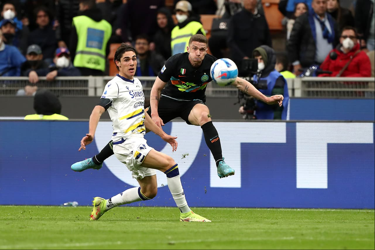 Inter y Juventus derrotaron a Hellas Verona y Cagliari, respectivamente; Empoli y Spezia empataron sin goles.